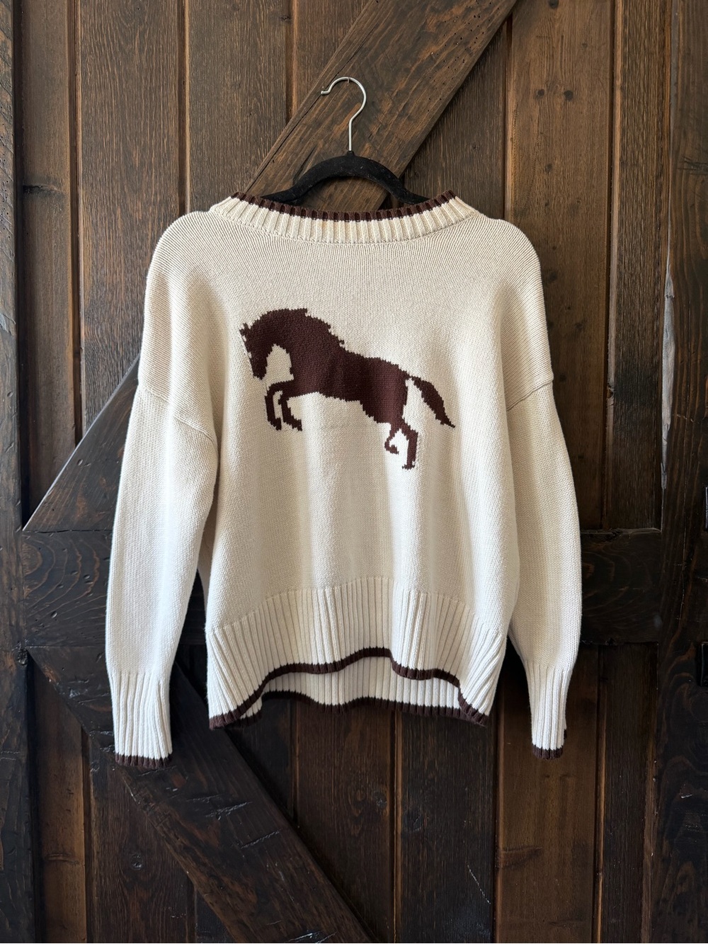 SOHO & STELLA Ivory Knit Horse Graphic Crew Neck Pullover Sweater XS Long Sleeve